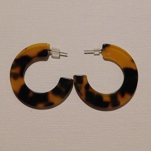 Tortoise shell half-hoop acrylic earrings